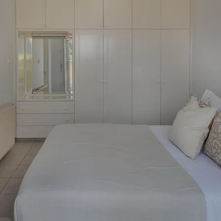 펜션 Phaedrus Living Seaview Hilltop Maisonette *